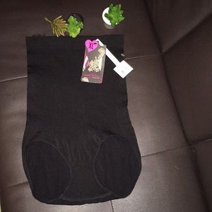 Smoothform shapewear